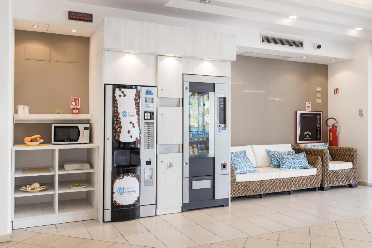 Appartamenti Smart A 30M Da Viale Dante E 100M Dal Mare Риччоне Экстерьер фото