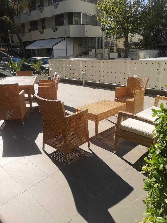 Appartamenti Smart A 30M Da Viale Dante E 100M Dal Mare Риччоне Экстерьер фото